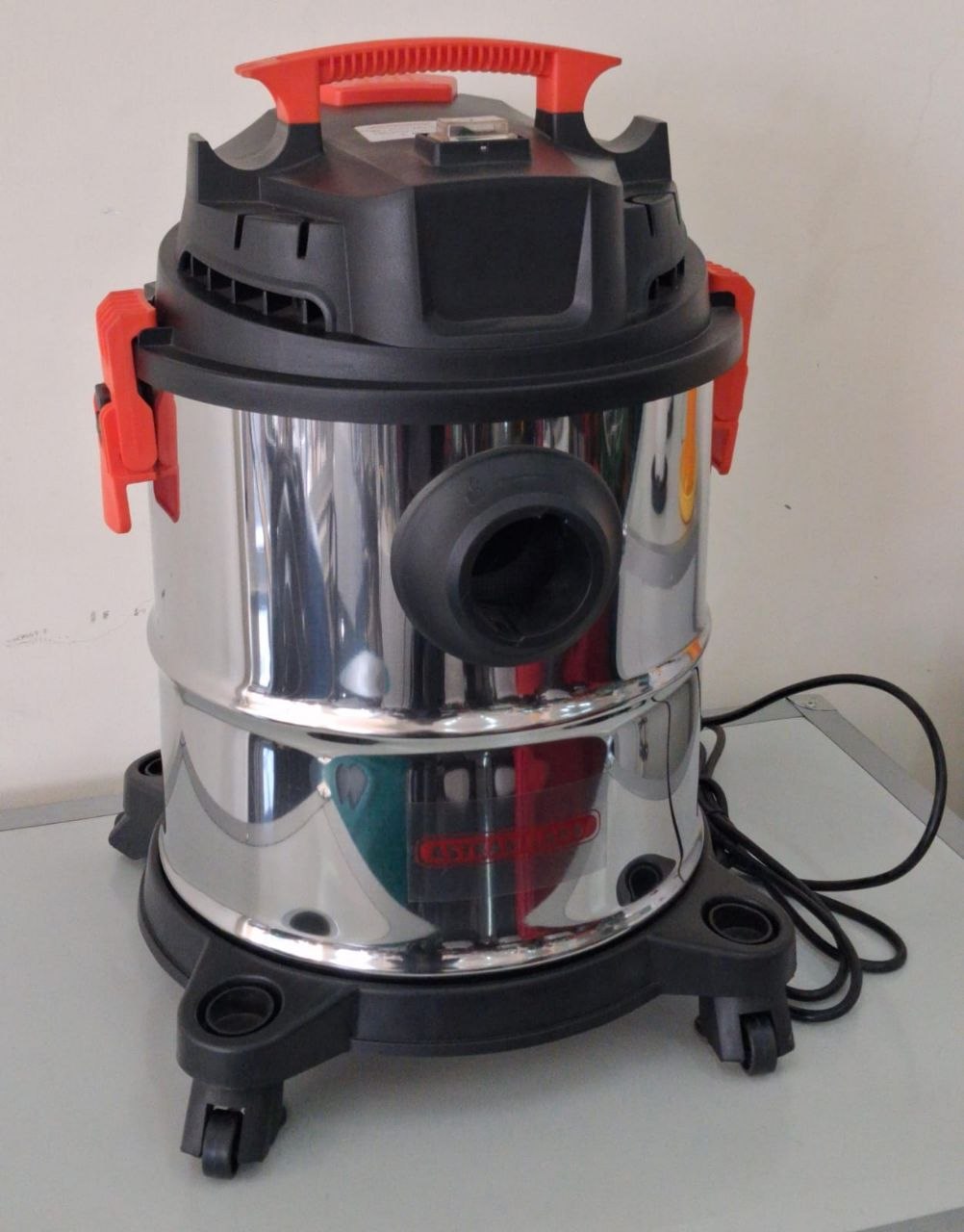 63a83b1a-1c08-4efd-baa9-4d90c25b198a ASTRAMILANO Vacuum Cleaner wet and dry 20L - Image 1