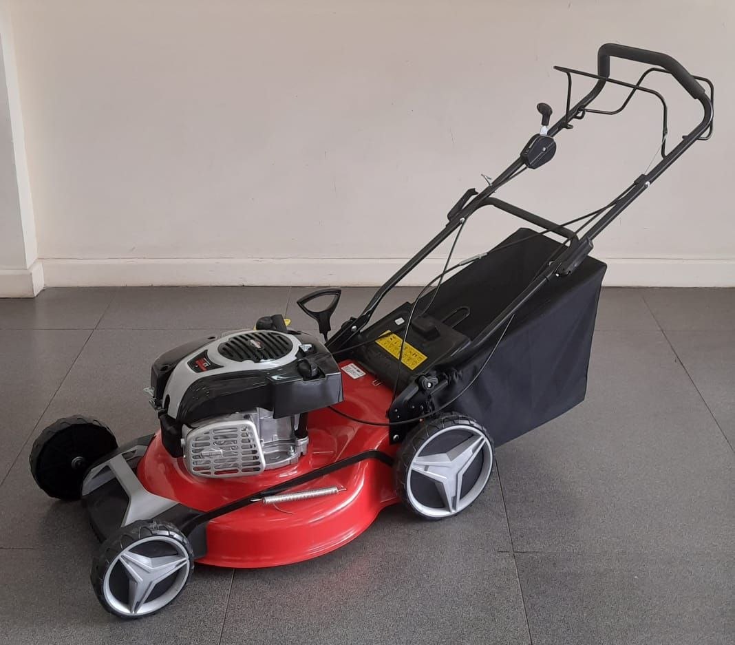 f47c7ef6-810f-4b8d-b988-dd24faf7dcd9 Briggs and Stratton lawn mower 21 inches 161cc 5.4hp SELF PROPELLED - Image 1