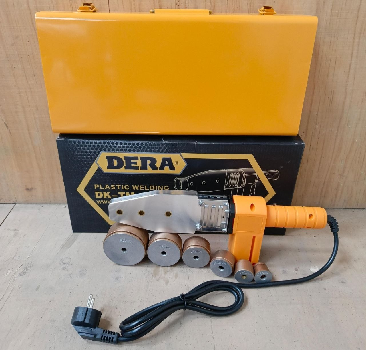 d40d125c-3c7a-4d18-bb73-3c27d94834fa Dera 800W plastic pipe welding machine - Image 1